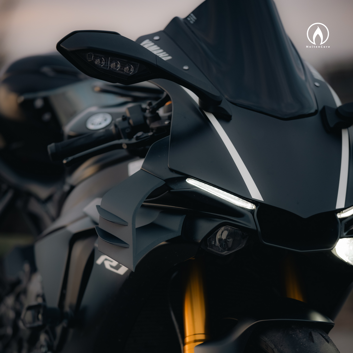 Yamaha R1RN49 Winglets - ShardV2
