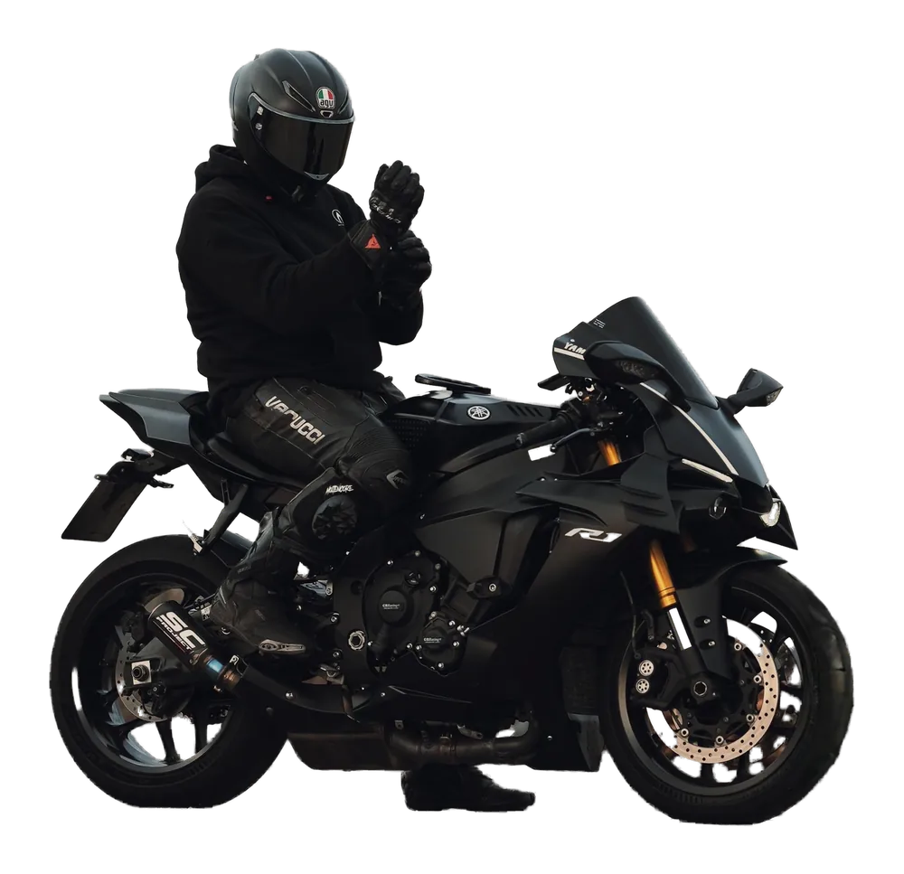 Yamaha R1 RN49 with rider — MoltenCore Dynamics ClawV2 winglet